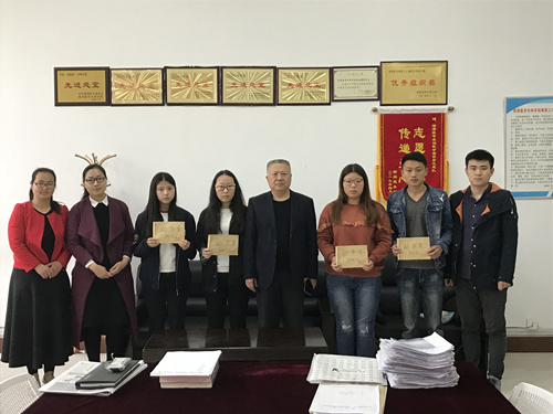 365足球基础医学部召开精准帮扶学生座谈会