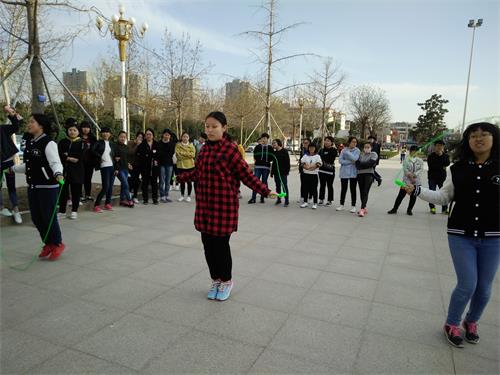 365足球基础医学部“娱乐身心,激扬青春”趣味运动会火热开赛