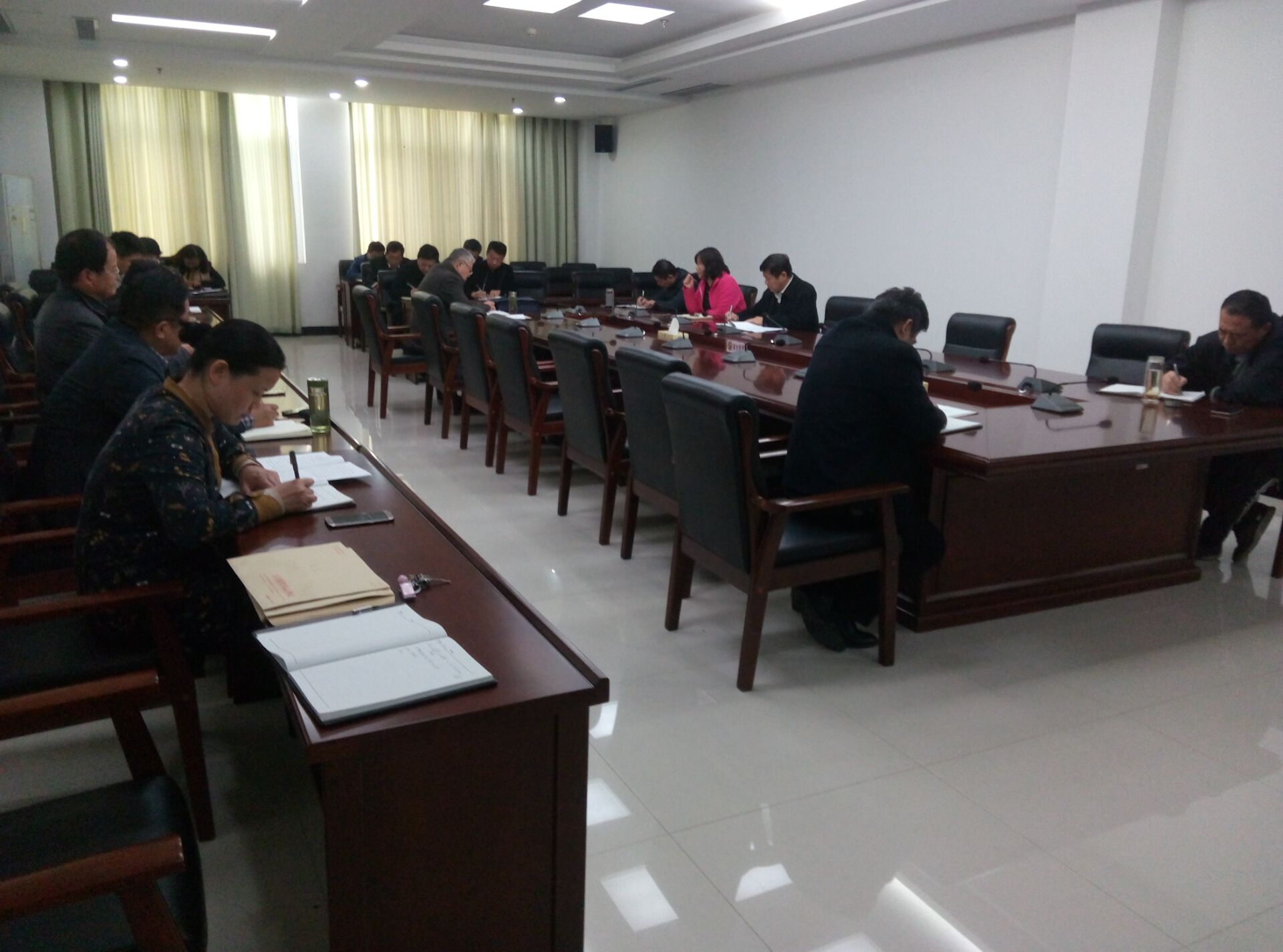 365足球召开干部廉政档案填写工作部署会