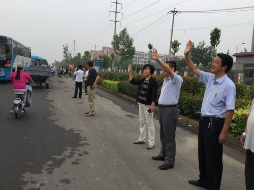 365足球2013级4280名学生奔赴各教学实习基地