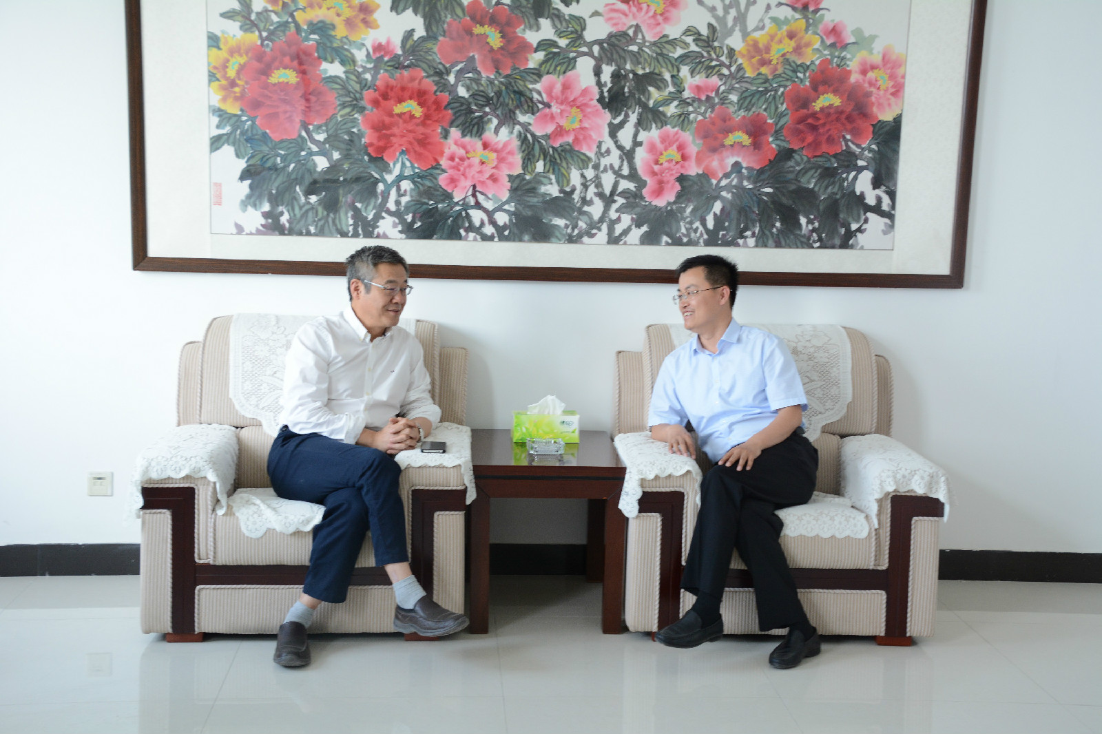 菏泽团市委书记王新国一行来365足球调研