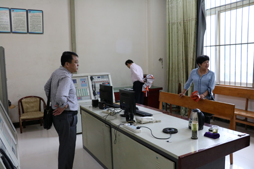 省委高校工委检查组来365足球检查指导校园安全工作