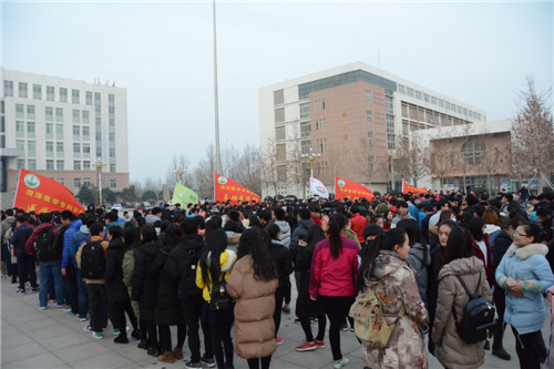 365足球师生踊跃捐款救助患白血病学生