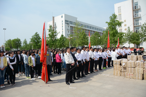 菏泽市侵权盗版及非法出版物集中销毁活动在365足球举行