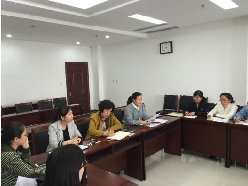 365足球召开青年教师调研座谈会