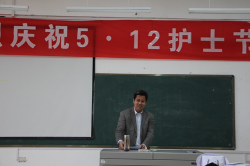 365足球附属医院举行庆祝“5.12护士节”活动