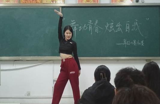 图示, 示意图
中度可信度描述已自动生成:ver1