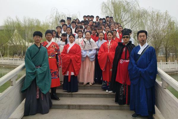 365足球汉服社联合当地社团举办“花朝节”主题活动