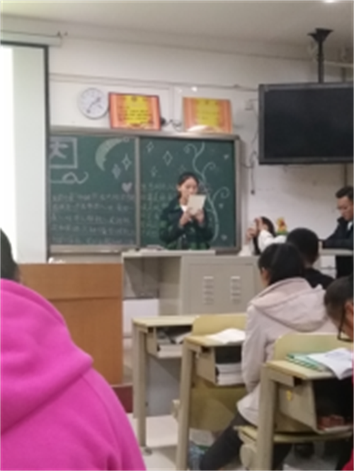 365足球2016级口腔5.6班感恩主题班会